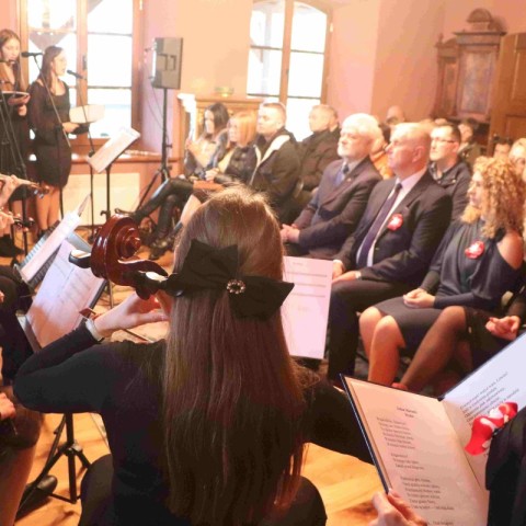 Powiększ obraz: Święto Niepodległości Bieliny